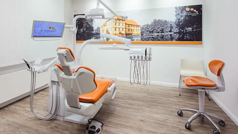 Behandlungszimmer 1 der Zahnarztpraxis Bastkowski in Herne